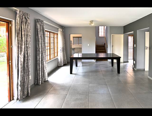 3 BEDROOM DUPLEX FOR SALE IN KYALAMI HILLS